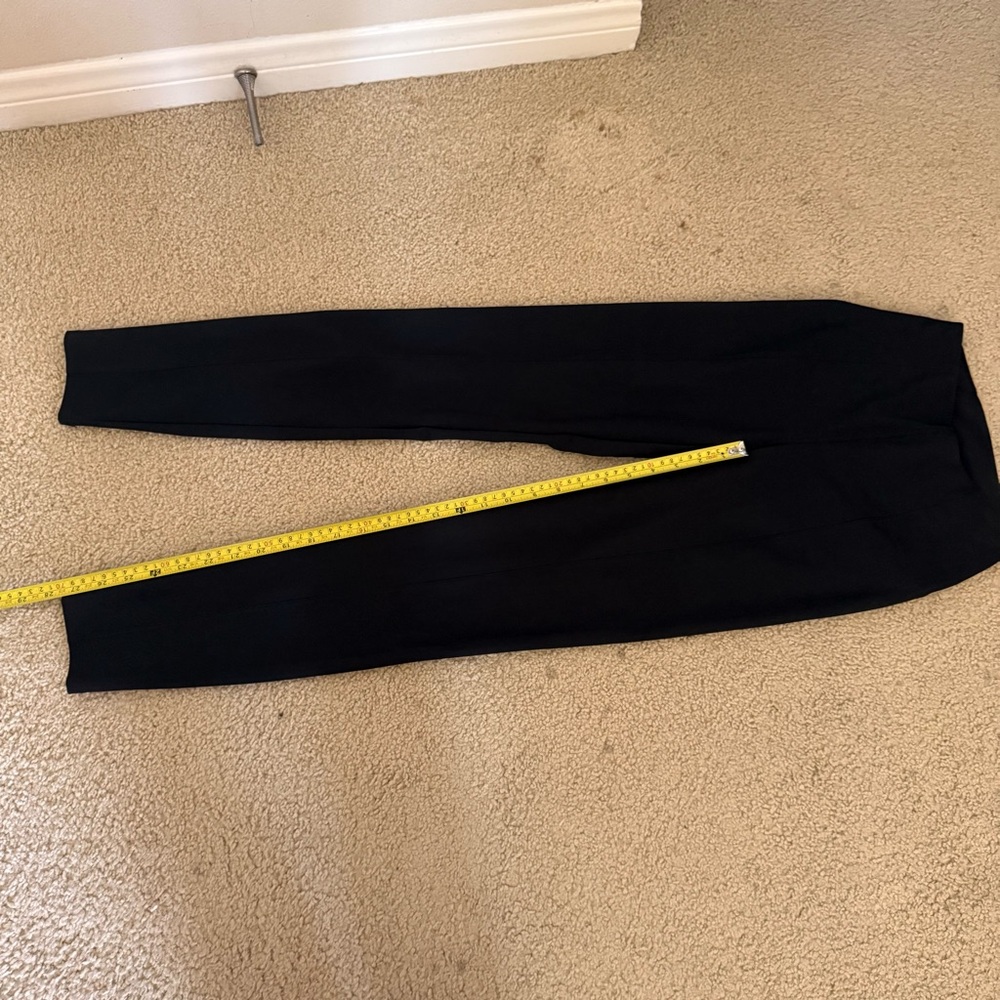 Lululemon Black High Rise Pants Women’s Size 2 Slim Fit Stretch Work Yoga Pants - Picture 7 of 9